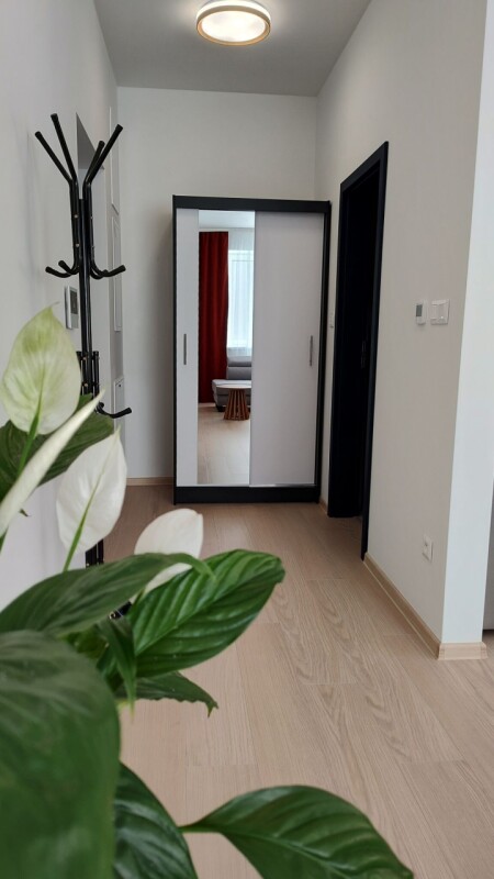 Ein Aufbewahrungsschrank im Flur.